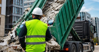 Вывоз строительного мусора в Новочеркасске: услуги лицензированной компании — ПроМусор